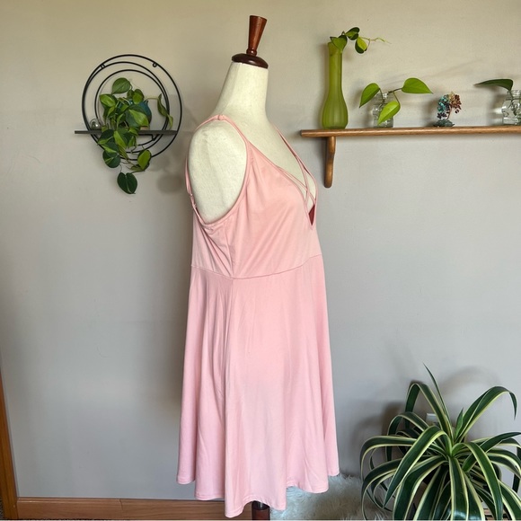 NWOT Shein Curve Cross Chest Stretchy and Beautiful Pastel Midi Dress NEVER WORN - Picture 6 of 8